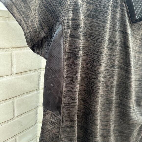 Women's Danskin Now Semi-Fitted XL 16-18 Polyester Black Gym Workout Shirt - Picture 4 of 8